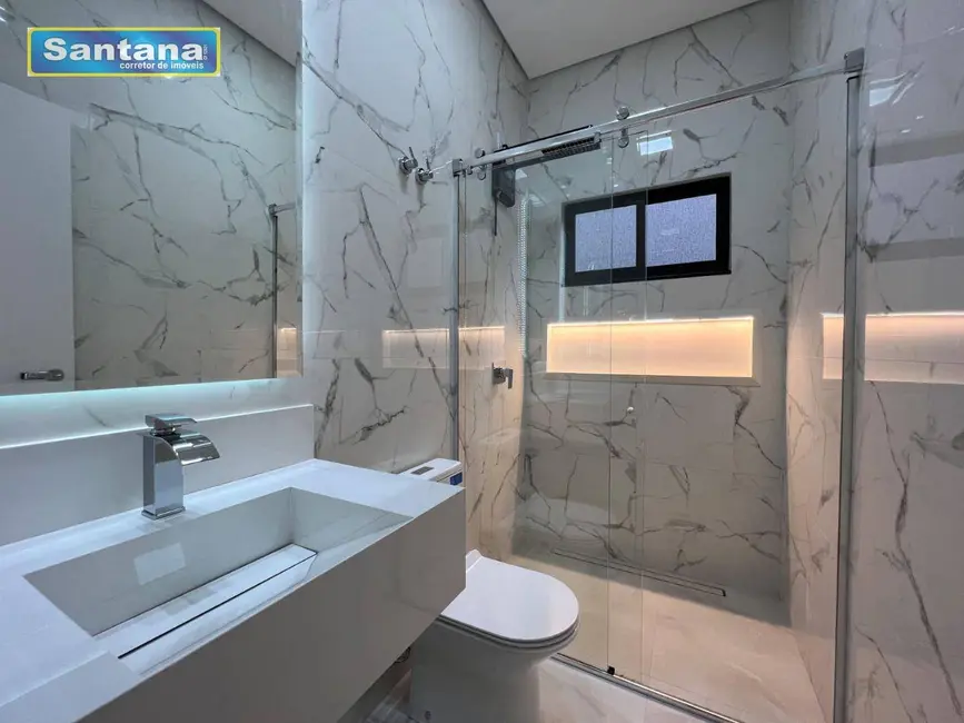 Casa com 3 quartos à venda, 360m2 em Caldas Novas - GO - imagem 9 Foto 9 de Casa com 3 quartos à venda, 360m2 em Caldas Novas - GO