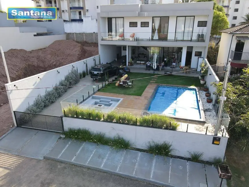 Casa de Condomínio com 3 quartos à venda, 480m2 em Caldas Novas - GO - imagem 1 Foto 1 de Casa de Condomínio com 3 quartos à venda, 480m2 em Caldas Novas - GO