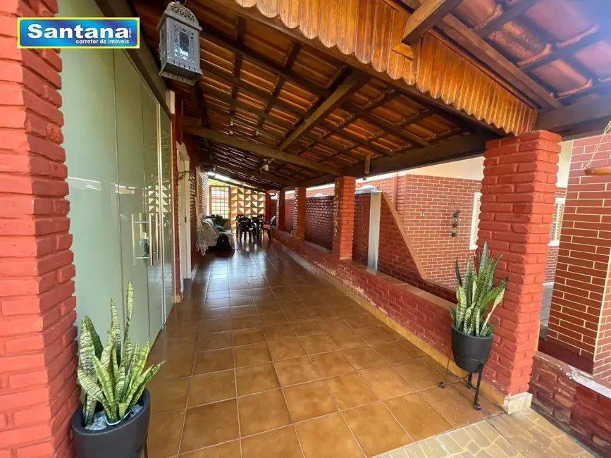 Casa de Condomínio com 2 quartos à venda, 175m2 em Caldas Novas - GO - imagem 5 Foto 5 de Casa de Condomínio com 2 quartos à venda, 175m2 em Caldas Novas - GO