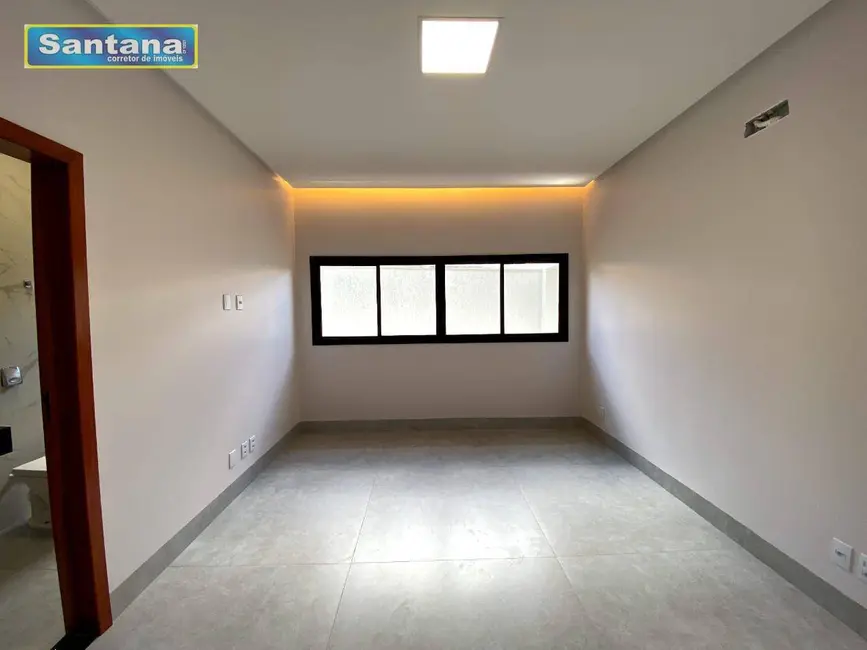 Casa com 3 quartos à venda, 360m2 em Caldas Novas - GO - imagem 6 Foto 6 de Casa com 3 quartos à venda, 360m2 em Caldas Novas - GO