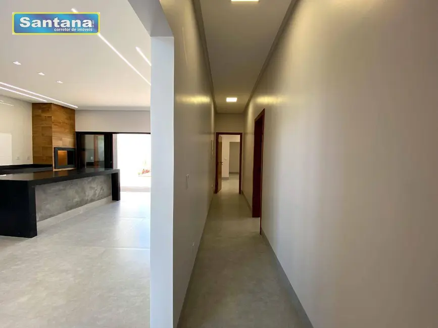 Casa com 3 quartos à venda, 360m2 em Caldas Novas - GO - imagem 8 Foto 8 de Casa com 3 quartos à venda, 360m2 em Caldas Novas - GO