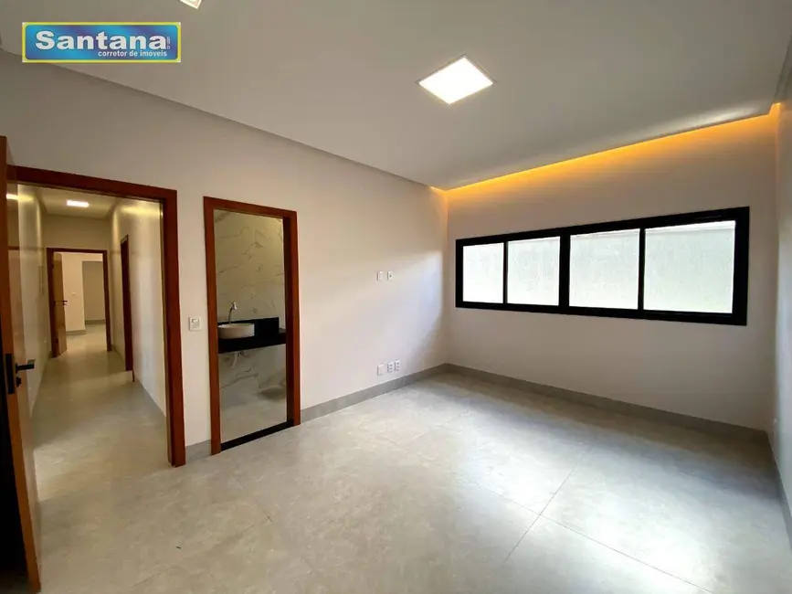 Casa com 3 quartos à venda, 360m2 em Caldas Novas - GO - imagem 5 Foto 5 de Casa com 3 quartos à venda, 360m2 em Caldas Novas - GO