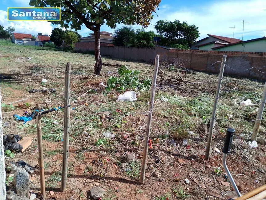 Foto 1 de Terreno / Lote à venda, 1074m2 em Caldas Novas - GO