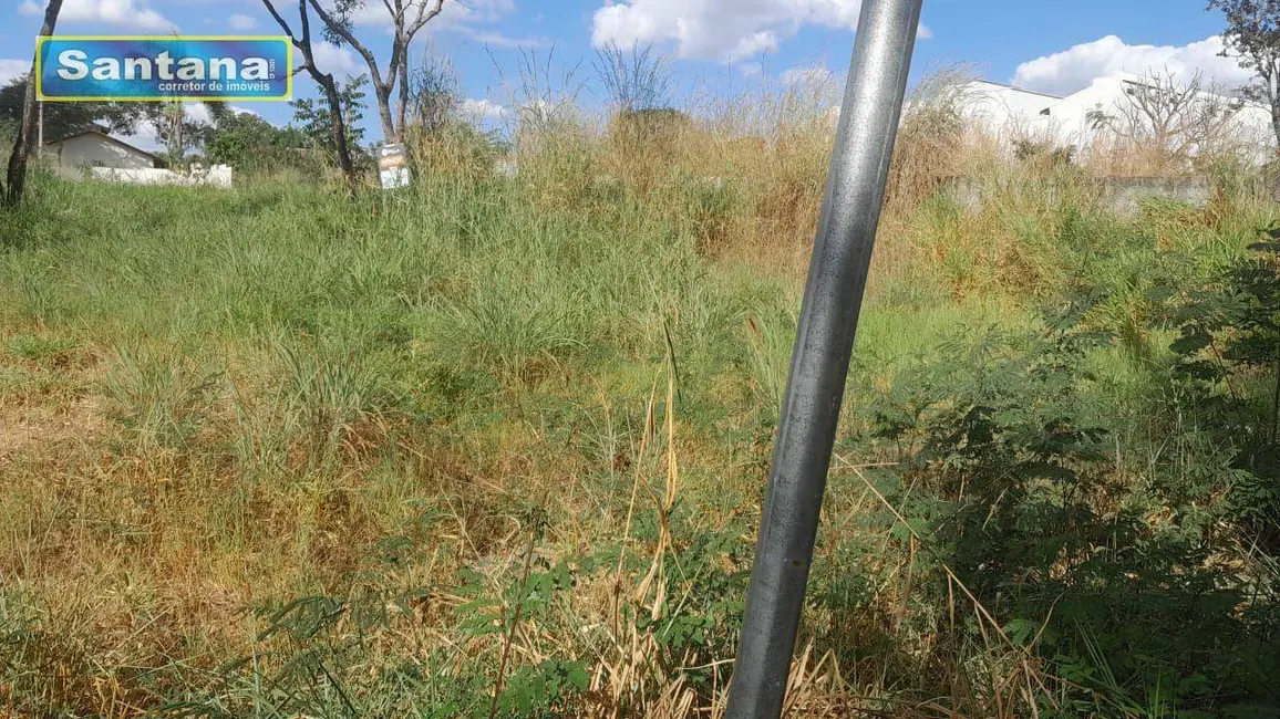 Foto 2 de Terreno / Lote à venda, 497m2 em Caldas Novas - GO