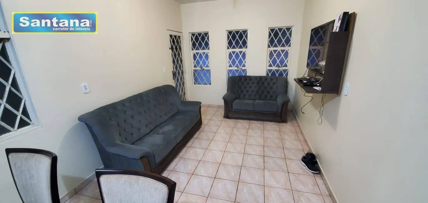 Casa com 3 quartos à venda, 500m2 em Caldas Novas - GO - imagem 3 Foto 3 de Casa com 3 quartos à venda, 500m2 em Caldas Novas - GO