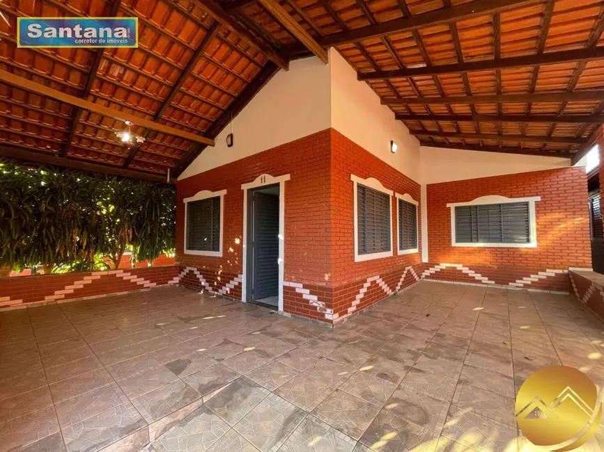Casa de Condomínio com 4 quartos à venda, 175m2 em Caldas Novas - GO - imagem 3 Foto 3 de Casa de Condomínio com 4 quartos à venda, 175m2 em Caldas Novas - GO