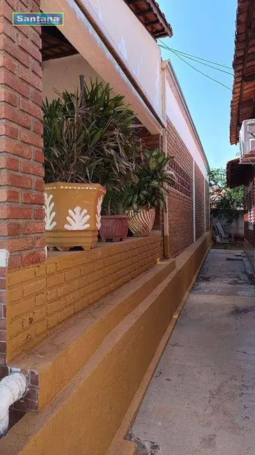 Casa de Condomínio com 2 quartos à venda, 175m2 em Caldas Novas - GO - imagem 9 Foto 9 de Casa de Condomínio com 2 quartos à venda, 175m2 em Caldas Novas - GO