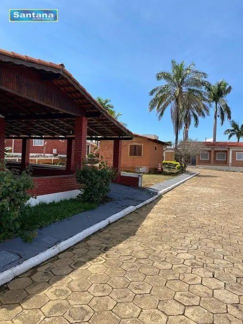 Foto 2 de Casa de Condomínio com 2 quartos à venda, 175m2 em Caldas Novas - GO