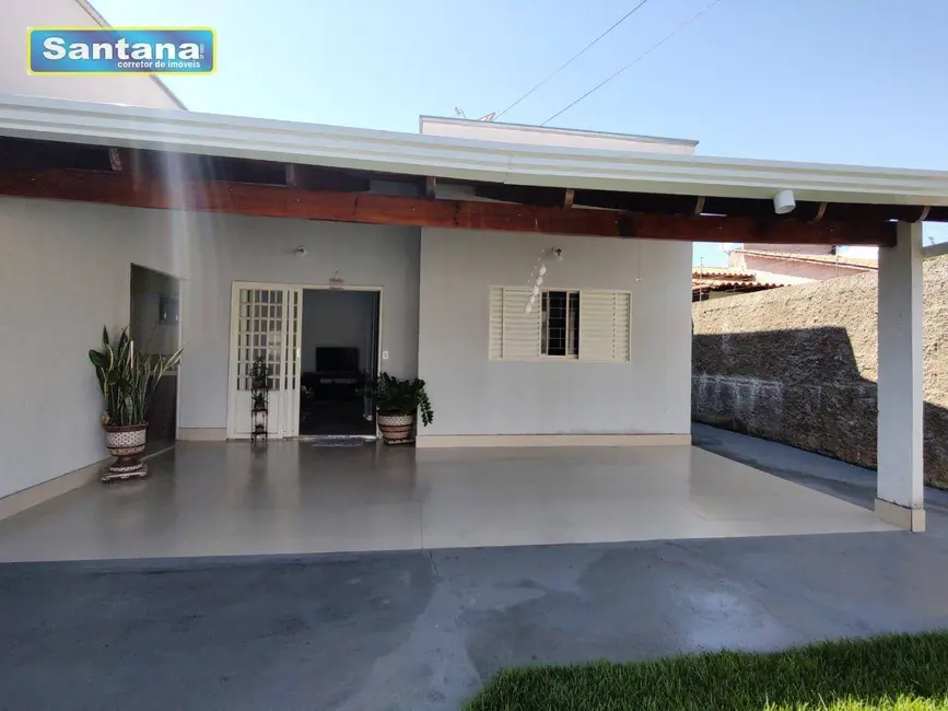 Foto 1 de Casa com 3 quartos à venda, 360m2 em Caldas Novas - GO
