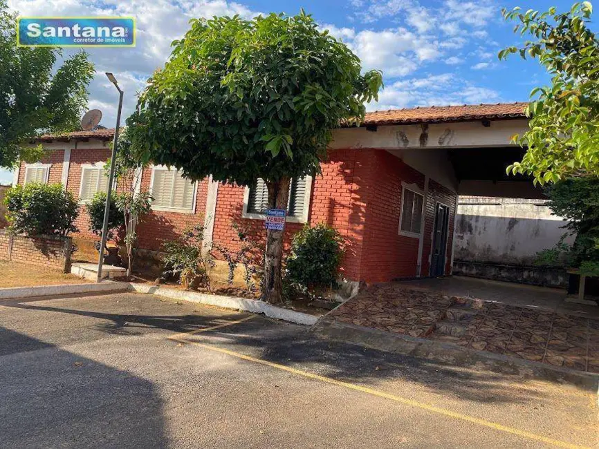 Casa de Condomínio com 4 quartos à venda, 175m2 em Caldas Novas - GO - imagem 2 Foto 2 de Casa de Condomínio com 4 quartos à venda, 175m2 em Caldas Novas - GO