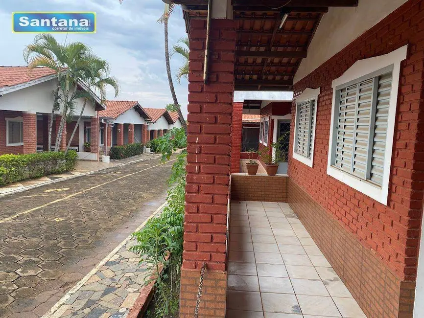 Foto 3 de Casa de Condomínio com 2 quartos à venda, 175m2 em Caldas Novas - GO