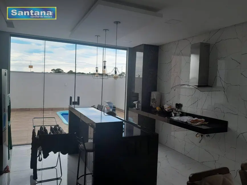 Casa com 3 quartos à venda, 312m2 em Caldas Novas - GO - imagem 9 Foto 9 de Casa com 3 quartos à venda, 312m2 em Caldas Novas - GO