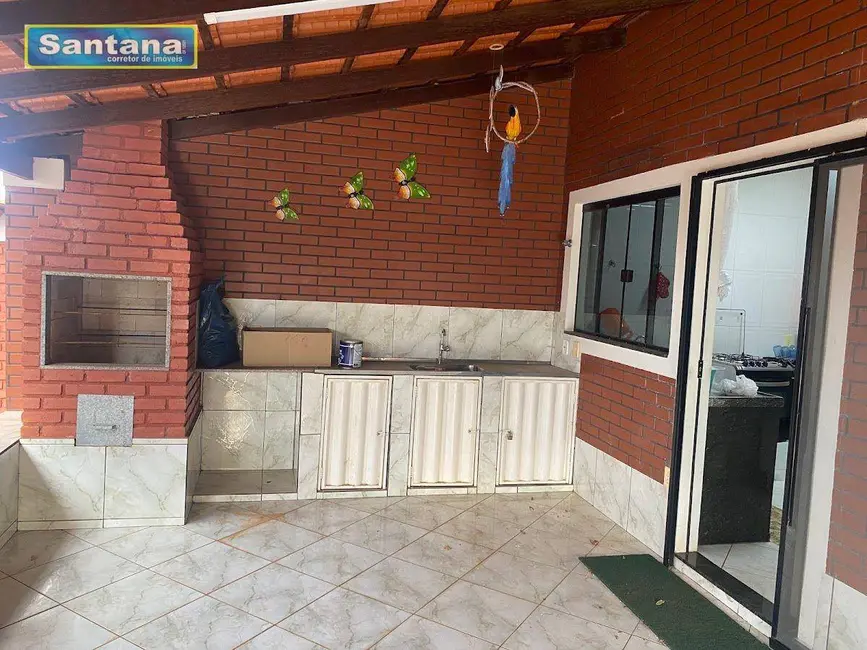 Casa de Condomínio com 3 quartos à venda, 175m2 em Caldas Novas - GO - imagem 4 Foto 4 de Casa de Condomínio com 3 quartos à venda, 175m2 em Caldas Novas - GO