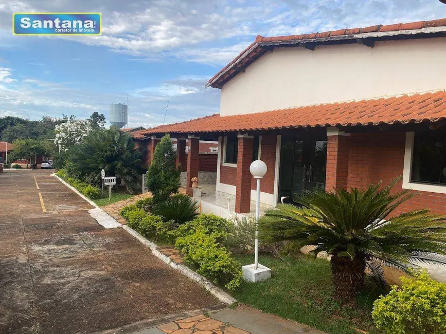 Foto 2 de Casa de Condomínio com 3 quartos à venda, 175m2 em Caldas Novas - GO