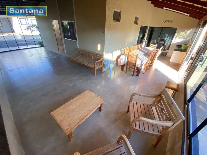 Foto 4 de Casa de Condomínio com 4 quartos à venda, 225m2 em Caldas Novas - GO