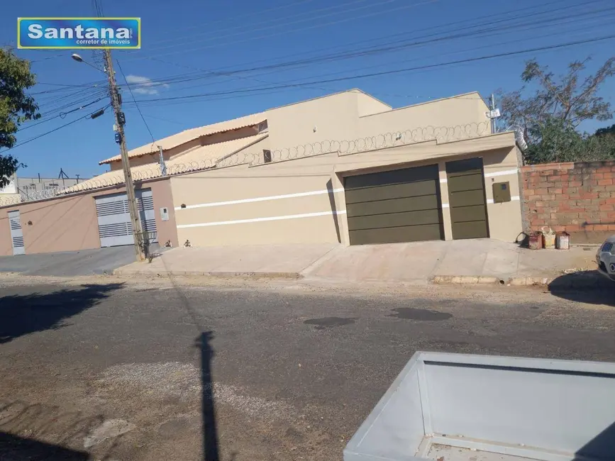 Foto 1 de Casa com 3 quartos à venda, 360m2 em Caldas Novas - GO