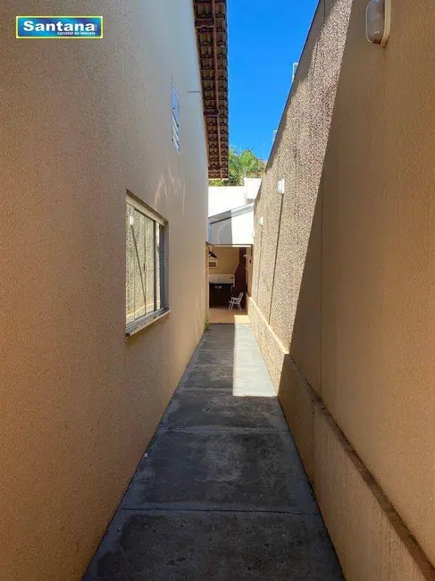 Casa com 3 quartos à venda, 338m2 em Caldas Novas - GO - imagem 4 Foto 4 de Casa com 3 quartos à venda, 338m2 em Caldas Novas - GO