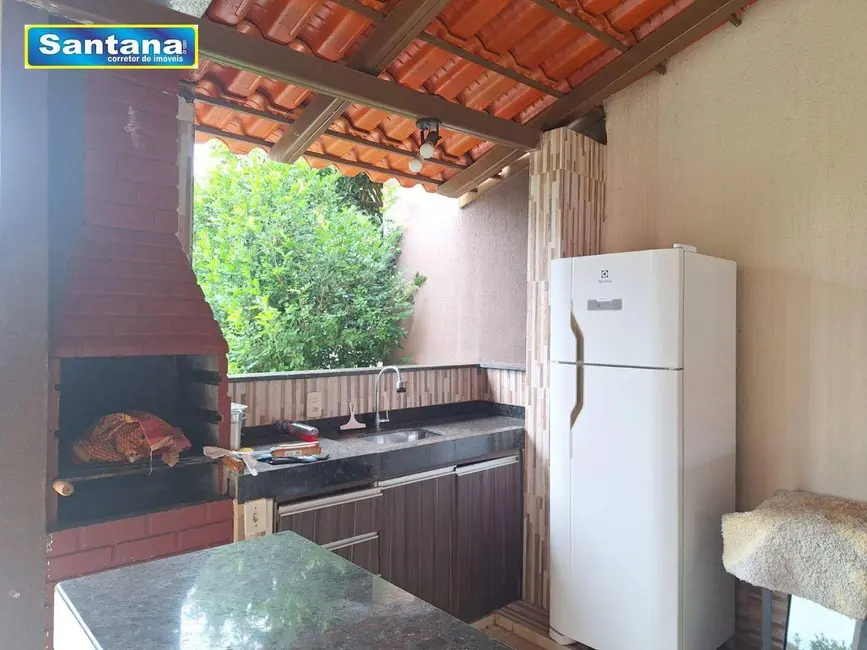 Casa de Condomínio com 4 quartos à venda, 225m2 em Caldas Novas - GO - imagem 5 Foto 5 de Casa de Condomínio com 4 quartos à venda, 225m2 em Caldas Novas - GO