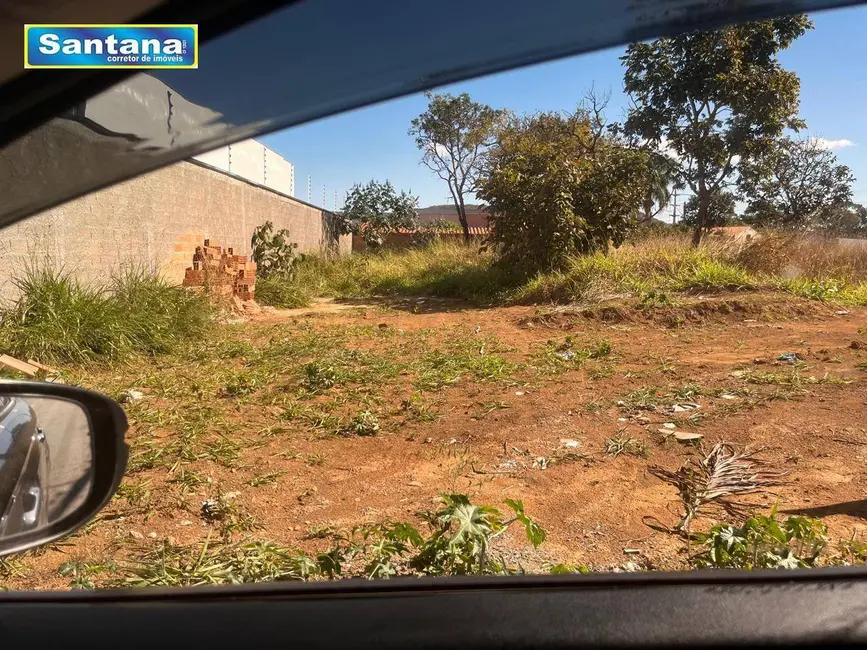 Foto 1 de Terreno / Lote à venda, 360m2 em Caldas Novas - GO
