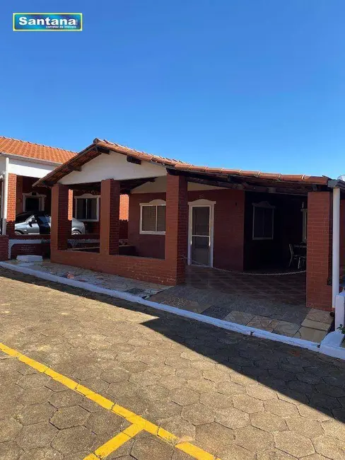 Foto 1 de Casa de Condomínio com 2 quartos à venda, 175m2 em Caldas Novas - GO