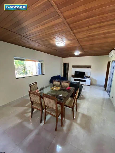 Casa de Condomínio com 3 quartos à venda, 225m2 em Caldas Novas - GO - imagem 4 Foto 4 de Casa de Condomínio com 3 quartos à venda, 225m2 em Caldas Novas - GO