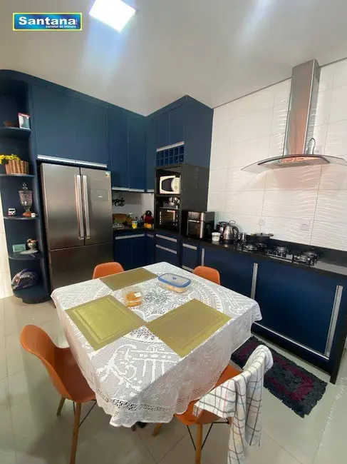 Casa de Condomínio com 2 quartos à venda, 175m2 em Caldas Novas - GO - imagem 7 Foto 7 de Casa de Condomínio com 2 quartos à venda, 175m2 em Caldas Novas - GO