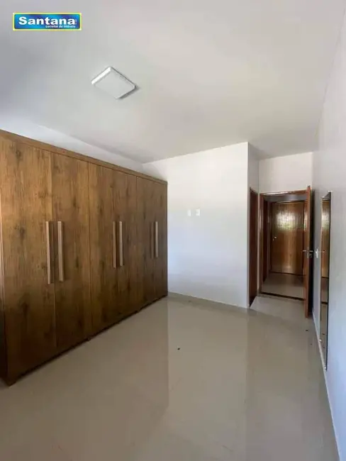 Casa de Condomínio com 3 quartos à venda, 250m2 em Caldas Novas - GO - imagem 3 Foto 3 de Casa de Condomínio com 3 quartos à venda, 250m2 em Caldas Novas - GO
