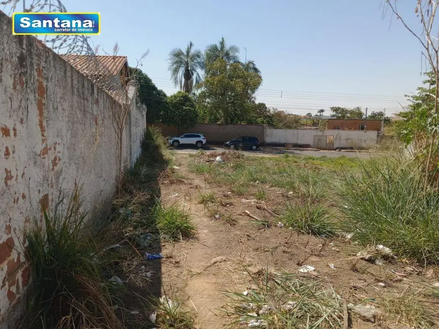 Foto 2 de Terreno / Lote à venda, 720m2 em Caldas Novas - GO