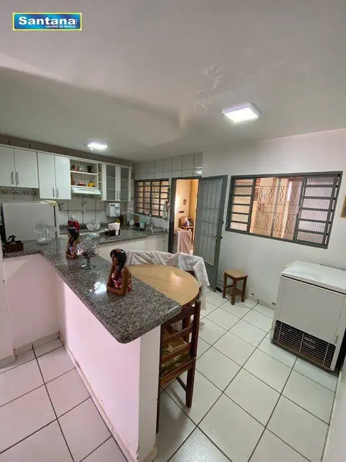 Casa de Condomínio com 2 quartos à venda, 175m2 em Caldas Novas - GO - imagem 6 Foto 6 de Casa de Condomínio com 2 quartos à venda, 175m2 em Caldas Novas - GO