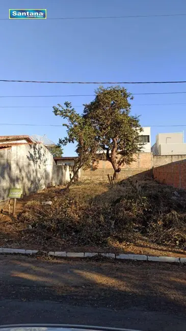Foto 3 de Terreno / Lote à venda, 360m2 em Caldas Novas - GO