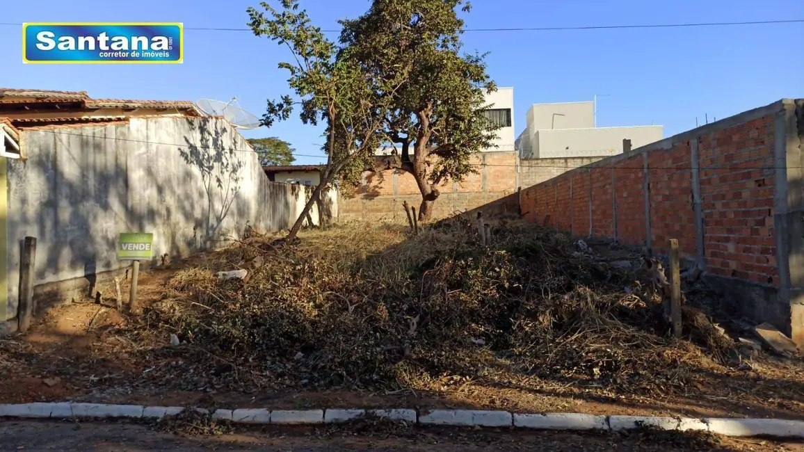 Foto 2 de Terreno / Lote à venda, 360m2 em Caldas Novas - GO