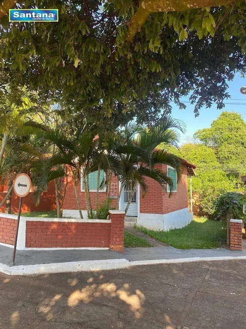 Casa de Condomínio com 1 quarto à venda, 175m2 em Caldas Novas - GO - imagem 3 Foto 3 de Casa de Condomínio com 1 quarto à venda, 175m2 em Caldas Novas - GO