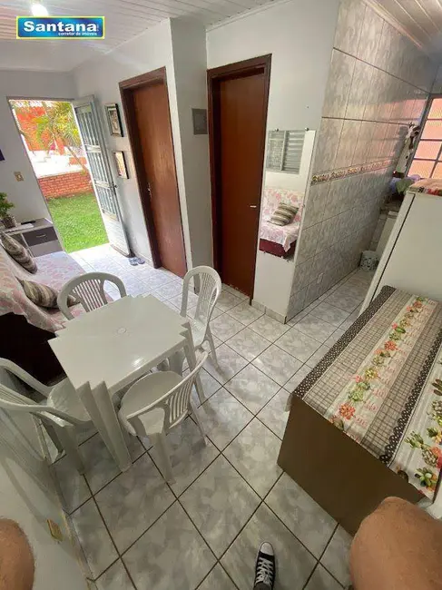 Casa de Condomínio com 1 quarto à venda, 175m2 em Caldas Novas - GO - imagem 1 Foto 1 de Casa de Condomínio com 1 quarto à venda, 175m2 em Caldas Novas - GO
