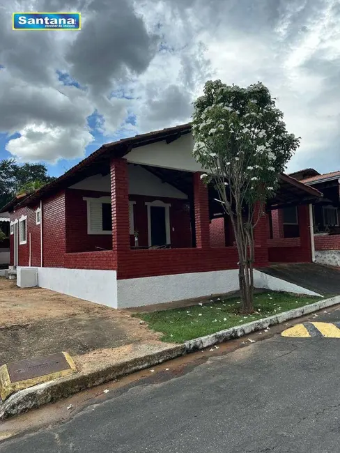 Foto 2 de Casa de Condomínio com 2 quartos à venda, 175m2 em Caldas Novas - GO