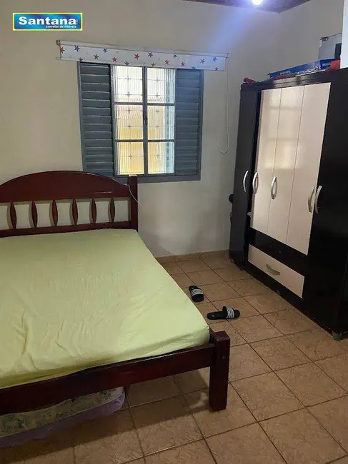 Casa de Condomínio com 3 quartos à venda, 175m2 em Caldas Novas - GO - imagem 9 Foto 9 de Casa de Condomínio com 3 quartos à venda, 175m2 em Caldas Novas - GO