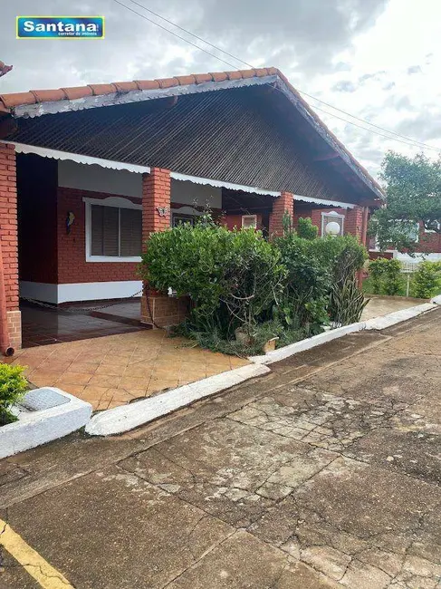 Foto 2 de Casa de Condomínio com 2 quartos à venda, 175m2 em Caldas Novas - GO
