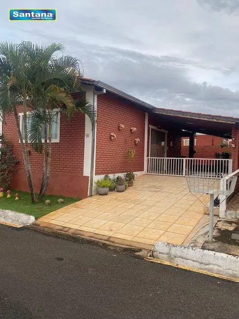 Foto 2 de Casa de Condomínio com 2 quartos à venda, 175m2 em Caldas Novas - GO