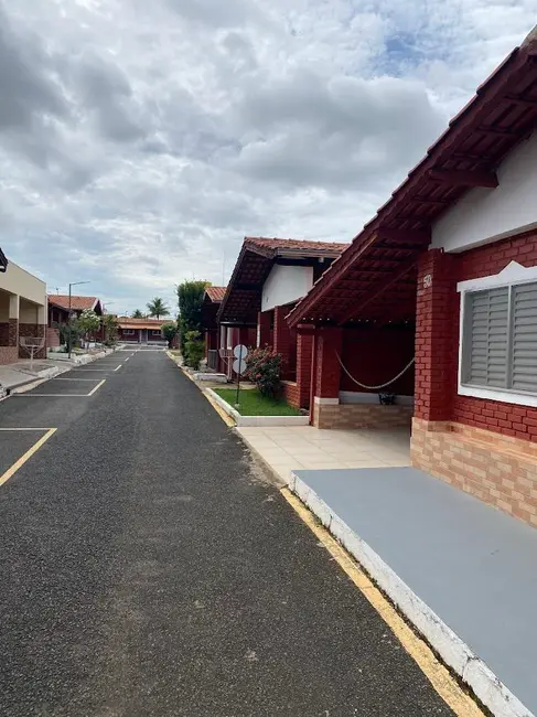 Foto 4 de Casa de Condomínio com 3 quartos à venda, 175m2 em Caldas Novas - GO