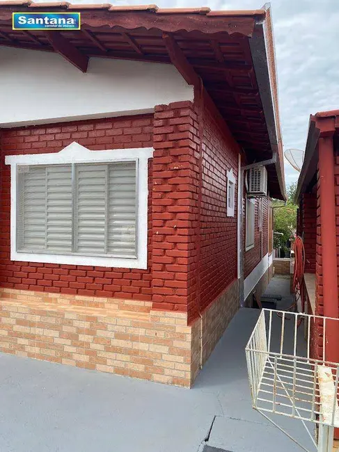 Casa de Condomínio com 3 quartos à venda, 175m2 em Caldas Novas - GO - imagem 3 Foto 3 de Casa de Condomínio com 3 quartos à venda, 175m2 em Caldas Novas - GO