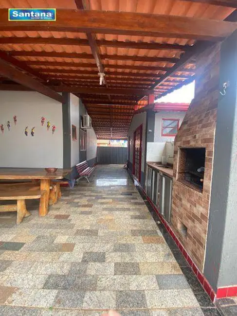 Casa de Condomínio com 5 quartos à venda, 225m2 em Caldas Novas - GO - imagem 8 Foto 8 de Casa de Condomínio com 5 quartos à venda, 225m2 em Caldas Novas - GO