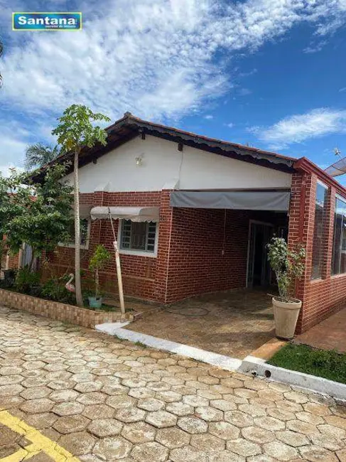 Foto 1 de Casa de Condomínio com 3 quartos à venda, 175m2 em Caldas Novas - GO