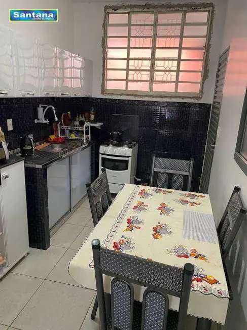 Foto 9 de Casa de Condomínio com 3 quartos à venda, 175m2 em Caldas Novas - GO