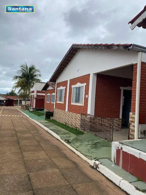 Foto 2 de Casa de Condomínio com 3 quartos à venda, 175m2 em Caldas Novas - GO