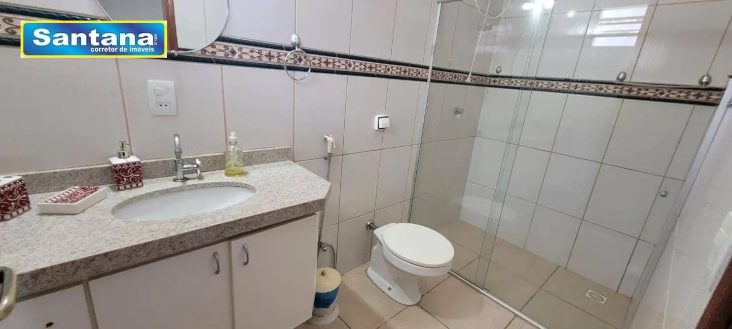 Foto 3 de Casa de Condomínio com 4 quartos à venda, 225m2 em Caldas Novas - GO
