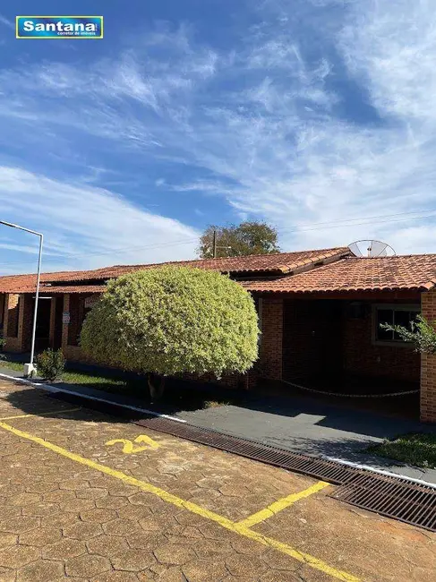 Foto 2 de Casa de Condomínio com 3 quartos à venda, 175m2 em Caldas Novas - GO