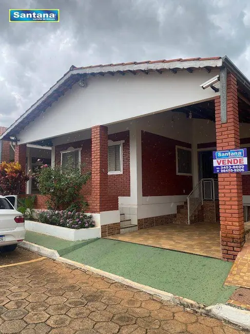 Foto 1 de Casa de Condomínio com 3 quartos à venda, 175m2 em Caldas Novas - GO