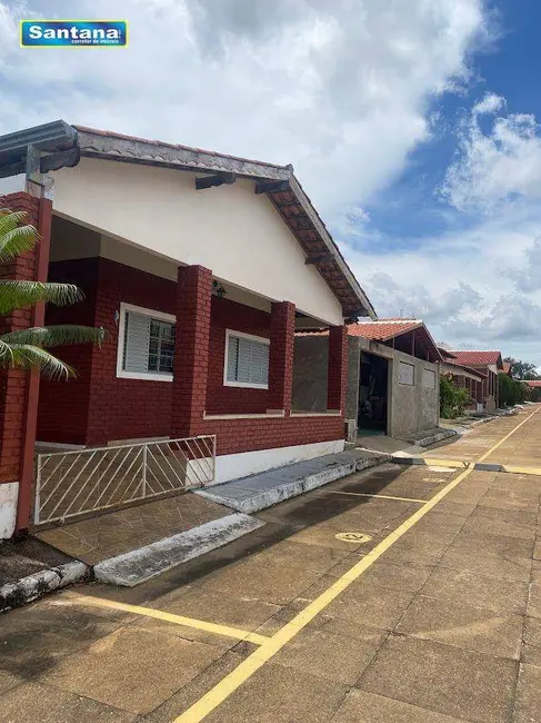 Foto 1 de Casa de Condomínio com 3 quartos à venda, 175m2 em Caldas Novas - GO