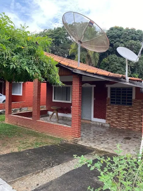 Foto 1 de Casa de Condomínio com 3 quartos à venda, 175m2 em Caldas Novas - GO