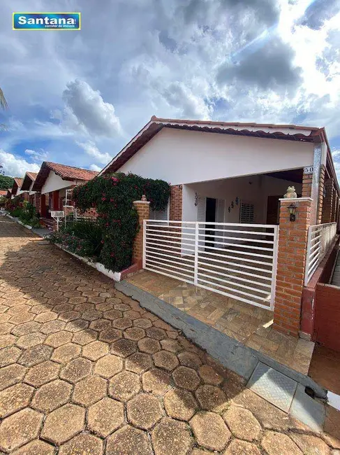 Foto 2 de Casa de Condomínio com 2 quartos à venda, 175m2 em Caldas Novas - GO