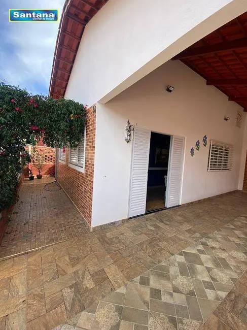 Foto 5 de Casa de Condomínio com 2 quartos à venda, 175m2 em Caldas Novas - GO